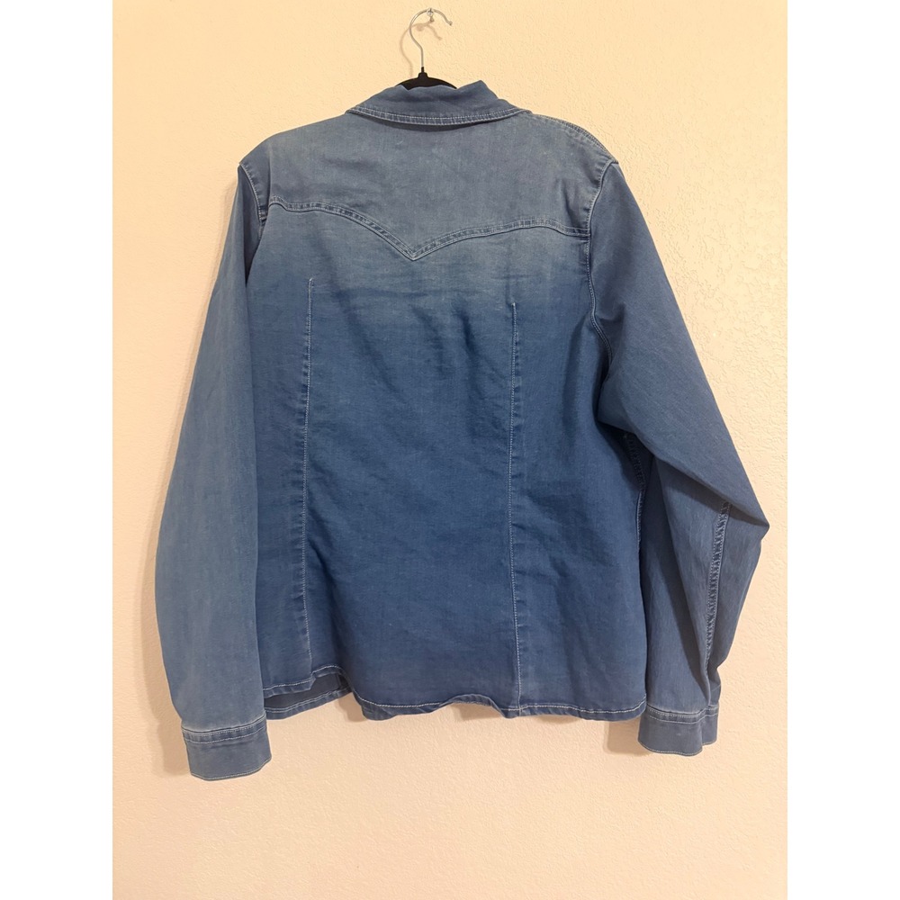 True Religion Womens Western Denim Shirt Medium Blue Wash Snap Front XXXL - Picture 5 of 6